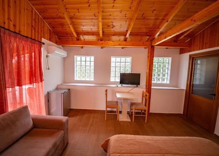 Luiza Guest house 3*